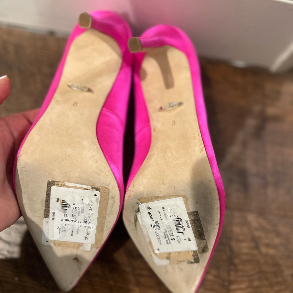 NWT Badgley Mischka - Cher Crystal Embellished Pump in Hot Pink - Size 8 - Picture 5 of 5